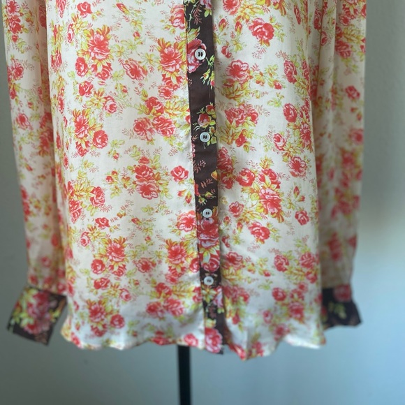 Hemant and Nandita Silky Rose Print Long Sleeve Button Up Top / Size Medium - Picture 4 of 12